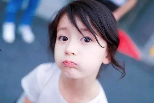 精致女孩吃瓜,品味生活,畅享美味 第1张 精致女孩吃瓜,品味生活,畅享美味 第1张