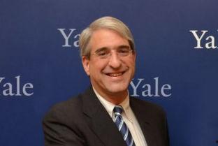 耶鲁吃瓜,一场“吃瓜”引发的校园热议