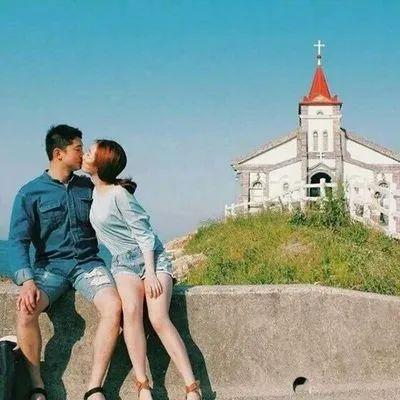 吃瓜情侣头像男生,揭秘吃瓜男生头像背后的甜蜜故事  第2张